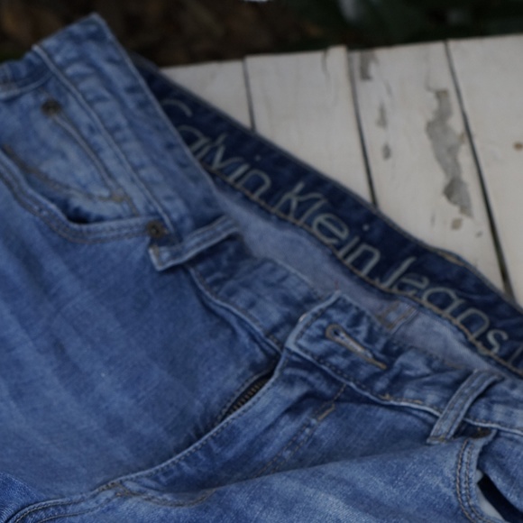 Calvin Klein Pixie Jeans - Picture 3 of 3